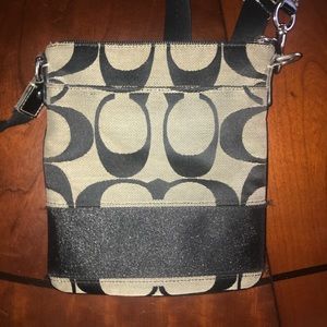 Crossbody purse
